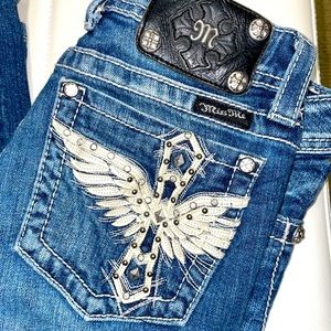 MISS ME Jeans in Excellent used Condition size 27
